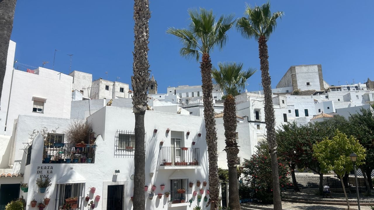 Whitewashed street in the hilltop town of Vejer de la Frontera, Spain