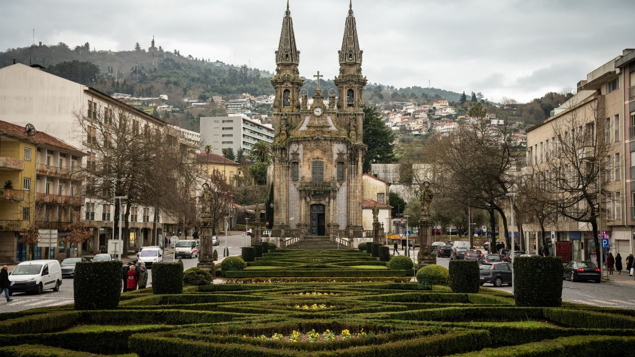 Garden leading to Igreja de Santos Passos in Guimarães, Portugal