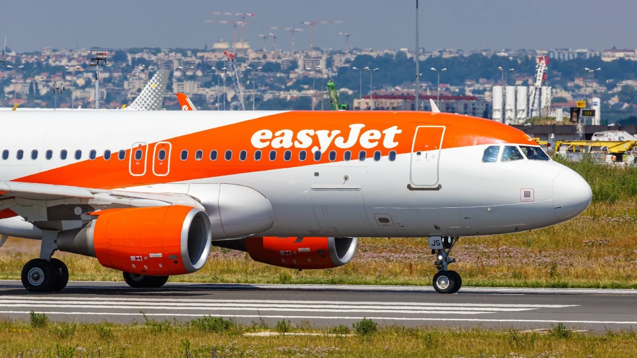 EasyJet Airbus A320 airplane