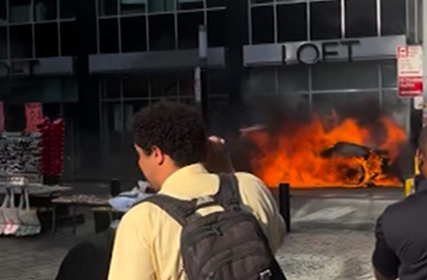 Vehicle Catches Fire and Explodes Near Charging Bull Statue in Lower Manhattan
