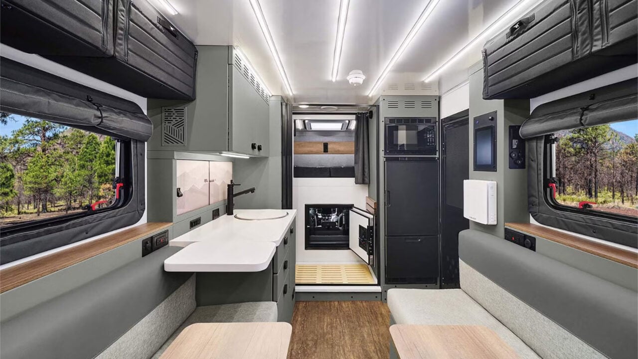 Winnebago Arka.