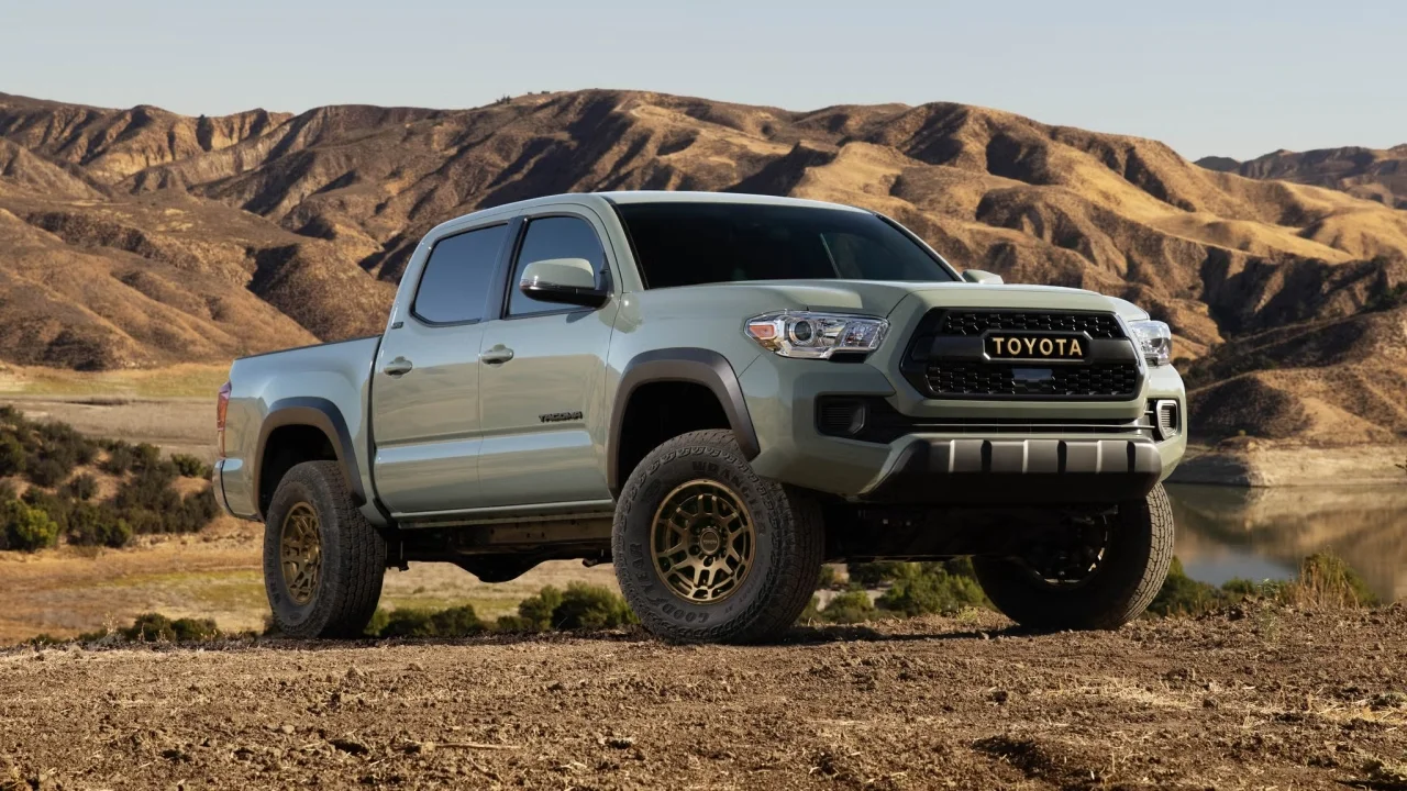 2022 Toyota Tacoma Front View