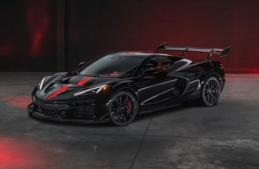 2026-corvette-zr1x-exterior-black-front-angle