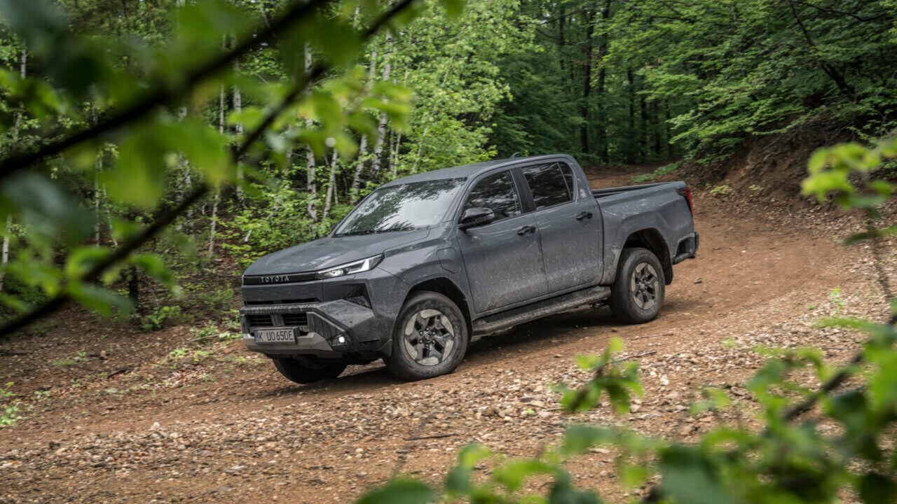 Toyota HiLux BEV