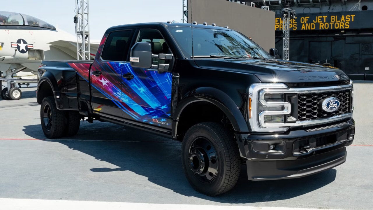 2027 ford f 450 super duty proud to honor package exterior front quarter e1781781588707