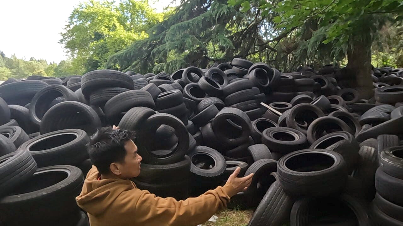 Someone dumps hundreds of tires on his Portland property
