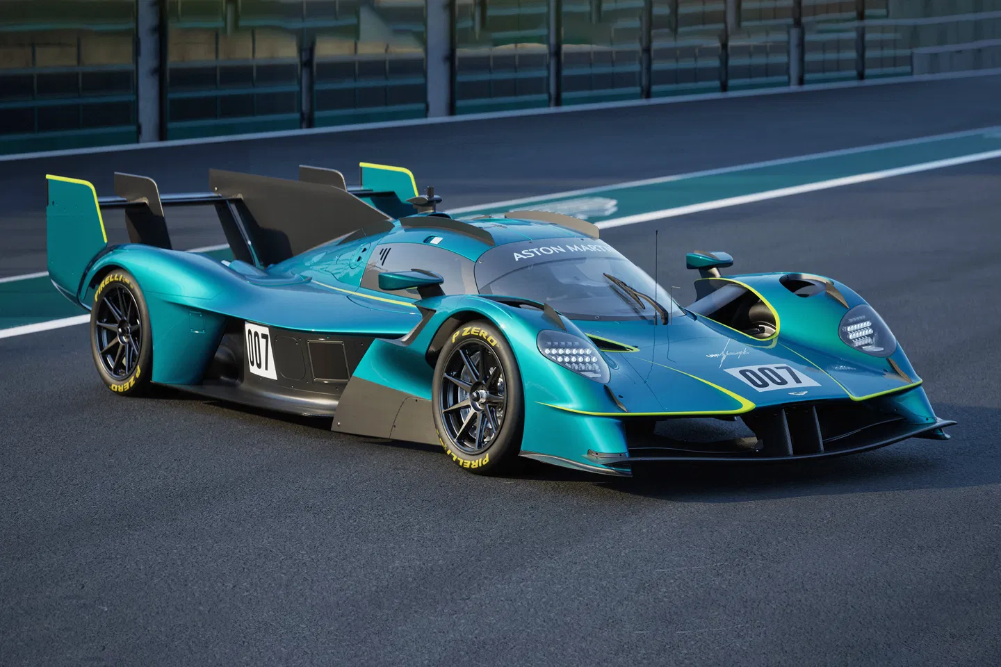 Aston Martin Valkyrie LM