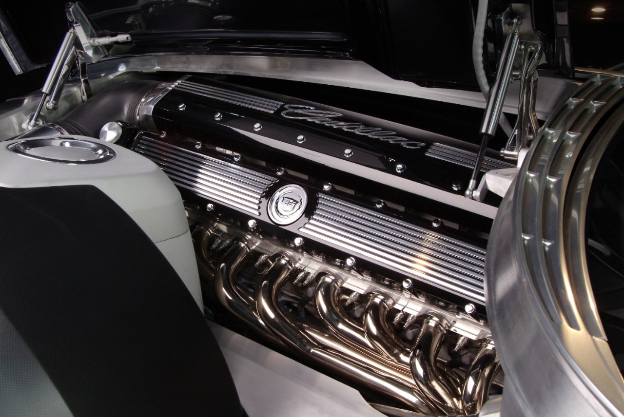 Cadillac Sixteen Concept Engine