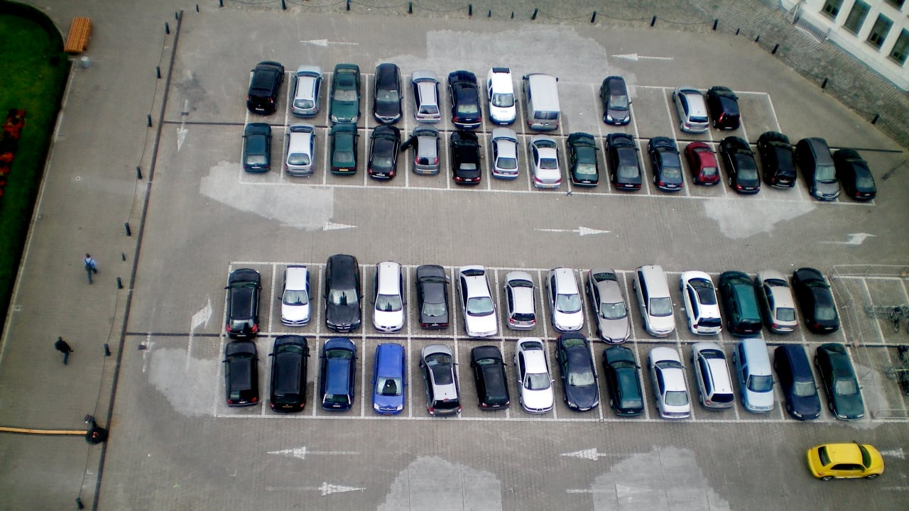 Car-Parking-Lot-overhead-View