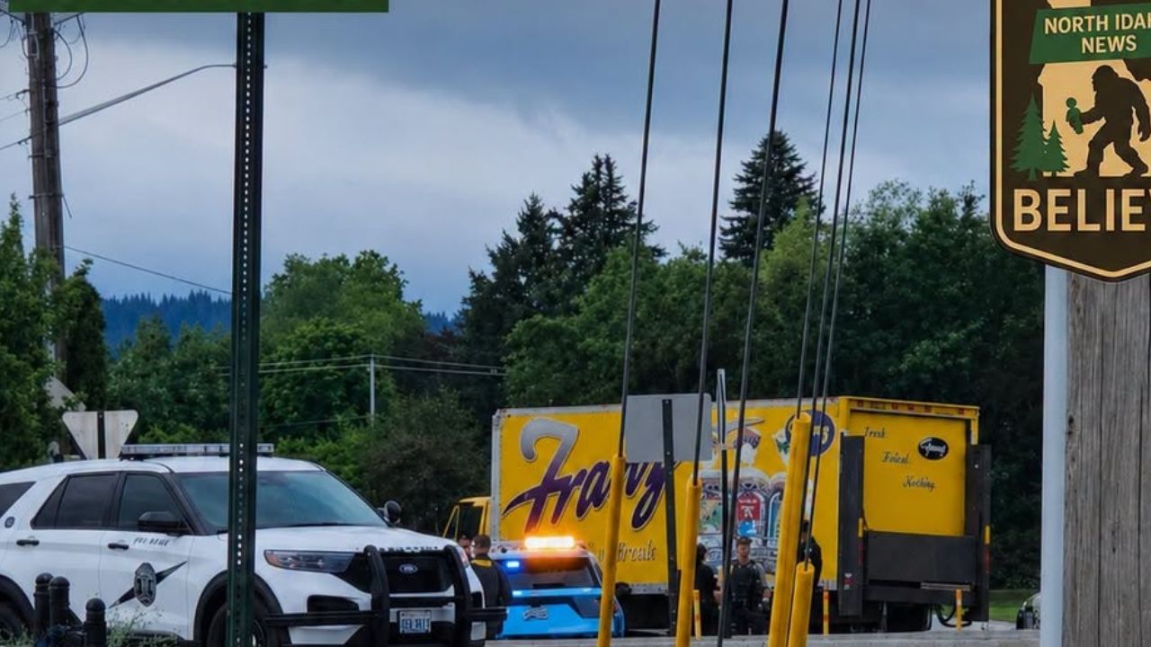 Police pursue a stolen Franz bread truck during a multi-state chase from Idaho into Washington.