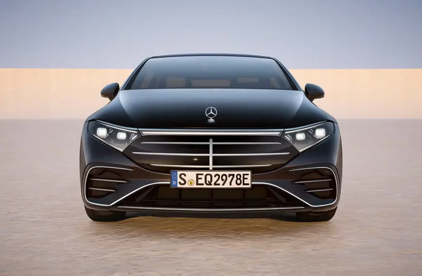 Mercedes EQS Front View