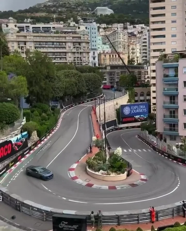 Monaco Ford Mustang Dark Horse Drifting