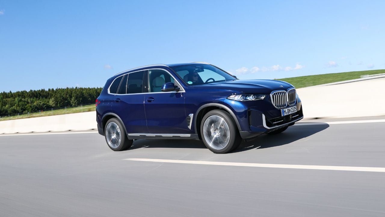 BMW X5 xDrive40i luxury SUV