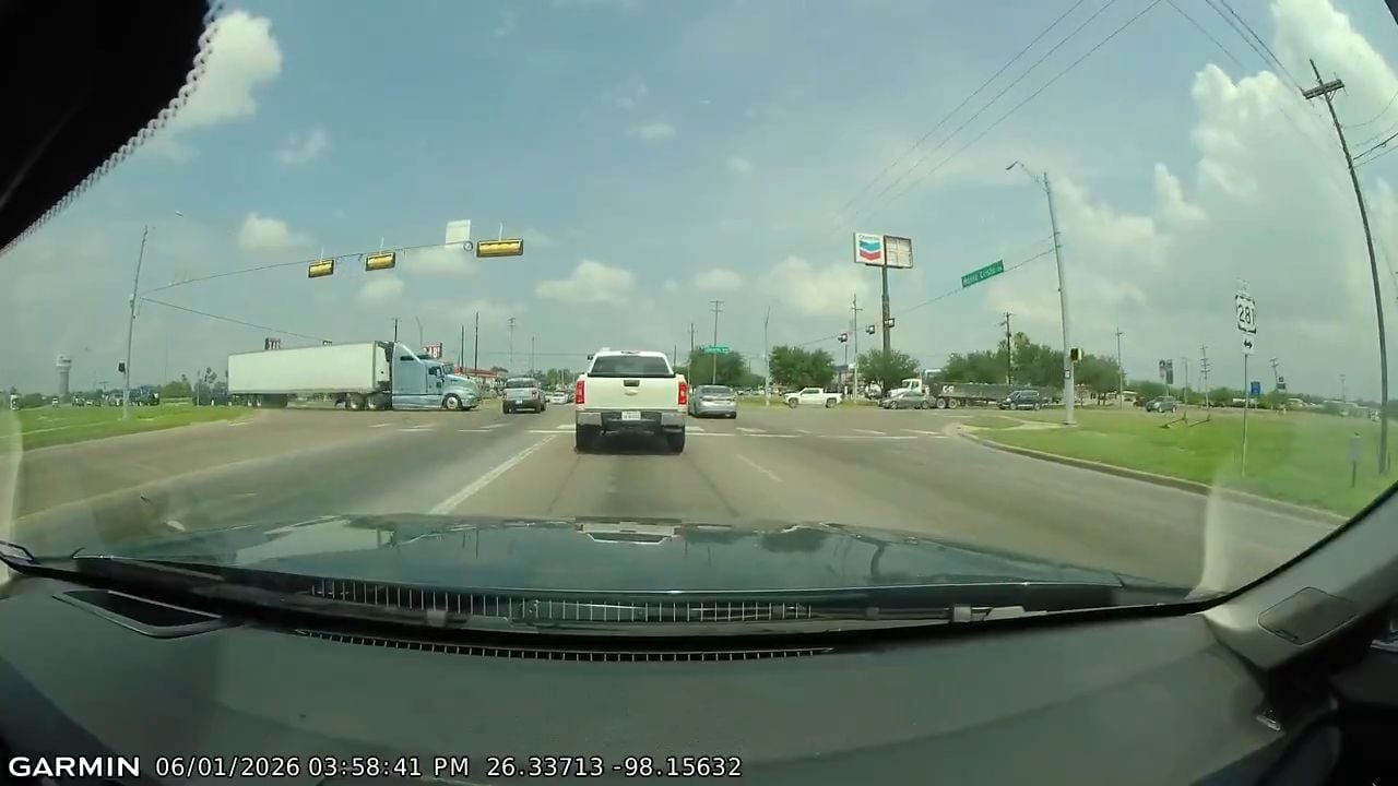 Dashcam Video Shows a Semi Smashing Into Cars on a Green Light in Texas.
