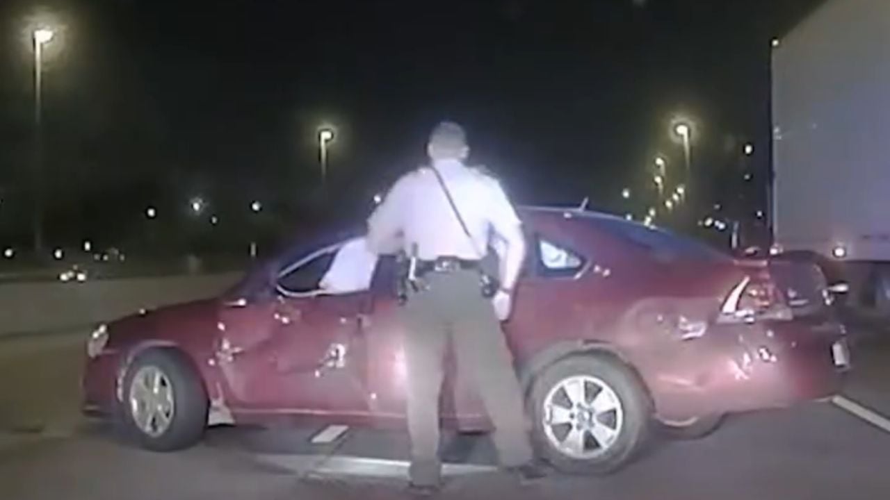 New video captures Illinois trooper’s incredible escape on I-94.