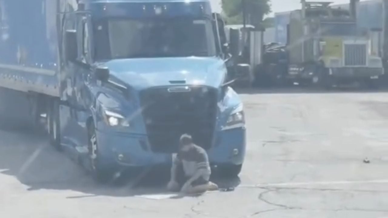 The truck stop moment that has everyone talking.