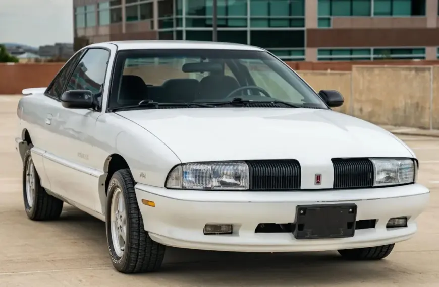 Oldsmobile Achieva SCX W41 Front View