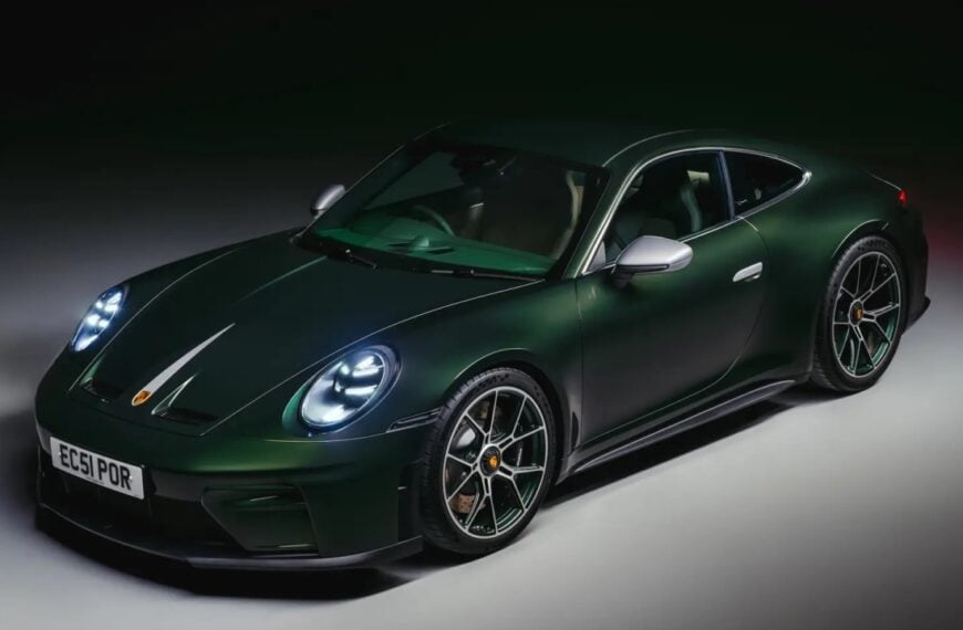 Porsche 911 Earls Court Front View