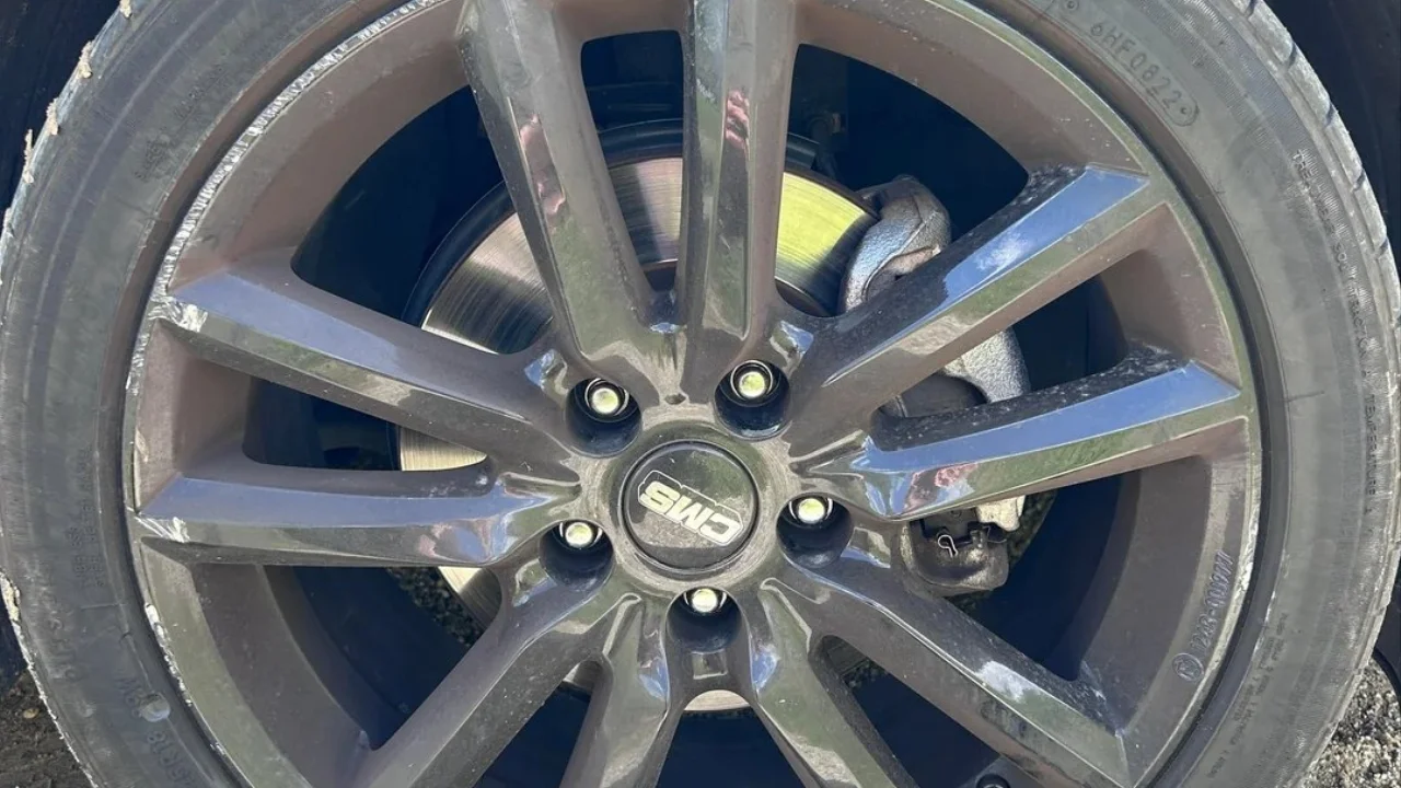 Reddit Tire Parking_rsz
