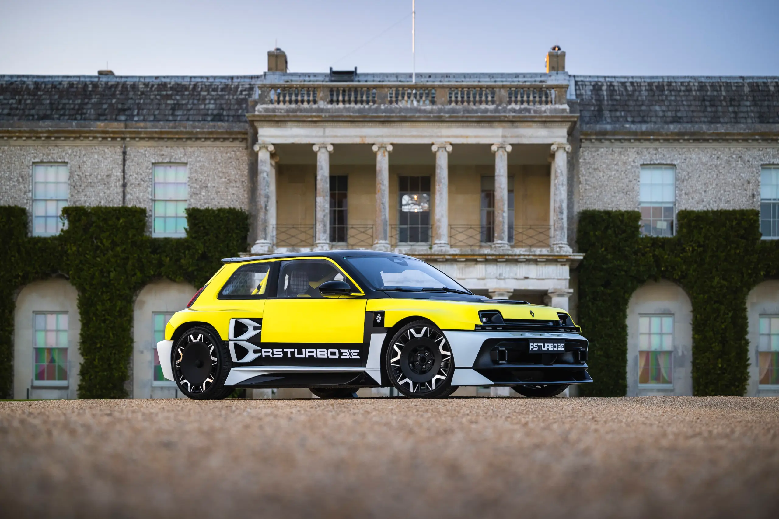 Renault 5 Turbo 3E Goodwood