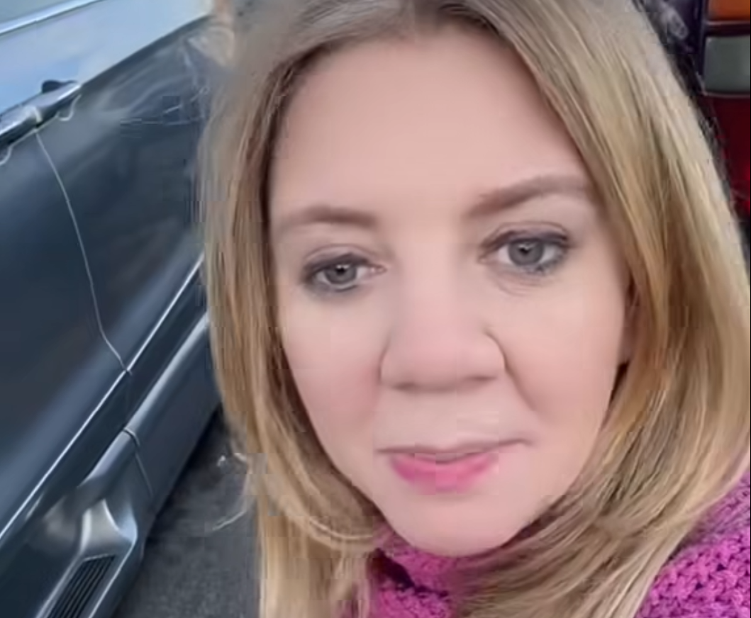 woman with wheelchair needs ramp