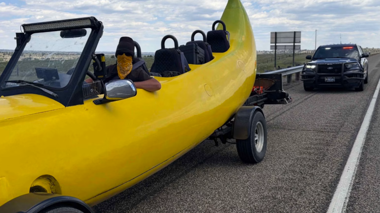 banana car