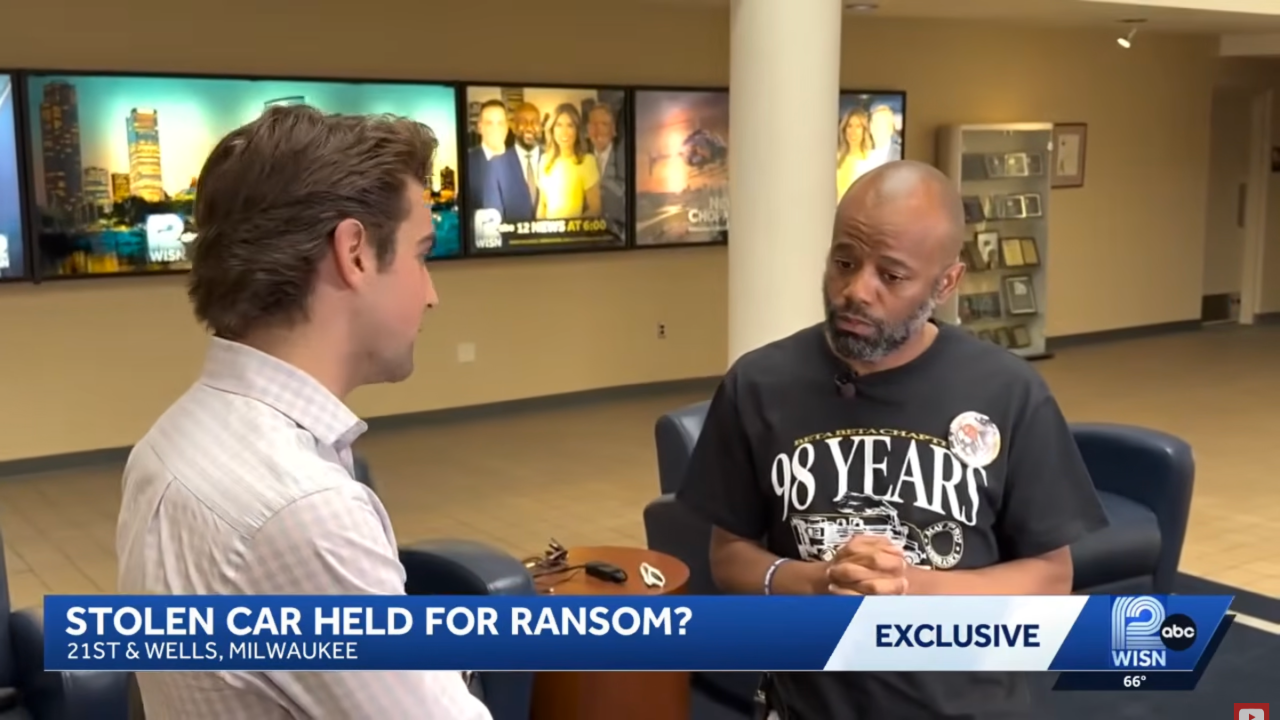 Milwaukee man receives texts about stolen car