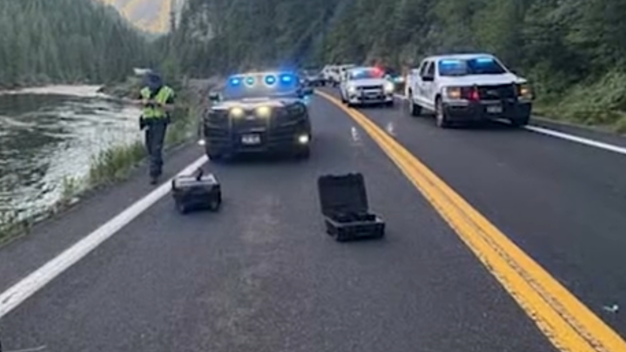 three cyclists killed