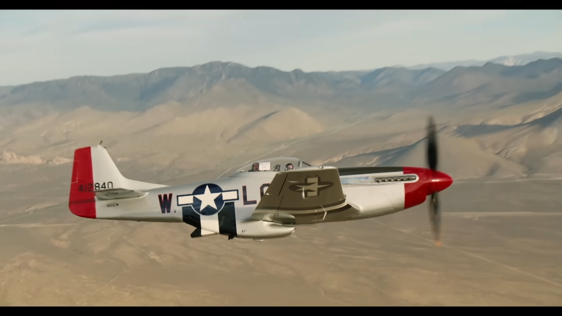 Tom Cruise Terrifies James in 'Top Gun' Fighter Jet! 4-15 screenshot