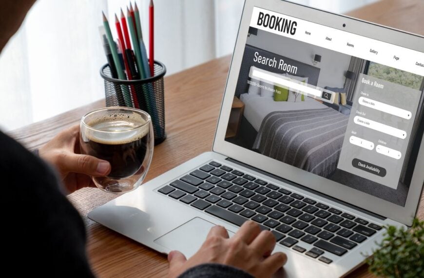 Online hotel accommodation booking website provide modish reservation system . Travel technology concept .