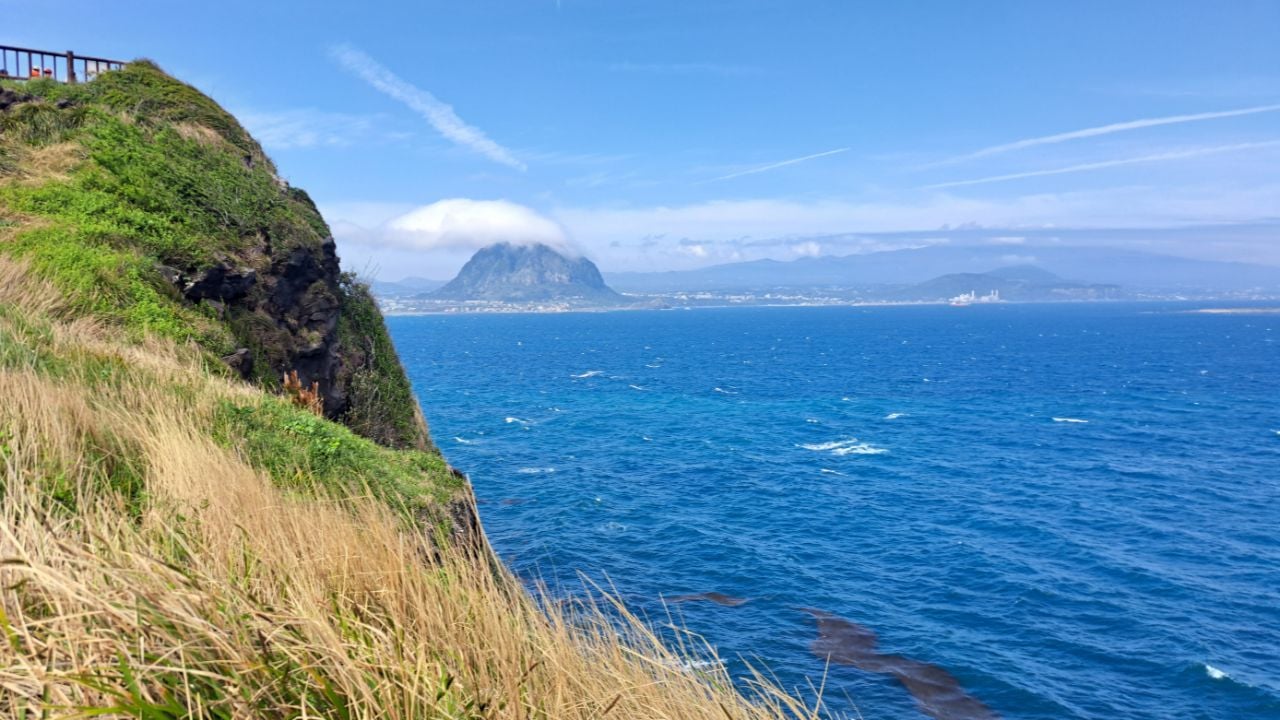 Jeju Olle Route 10 on the southwestern coast of Jeju Island
