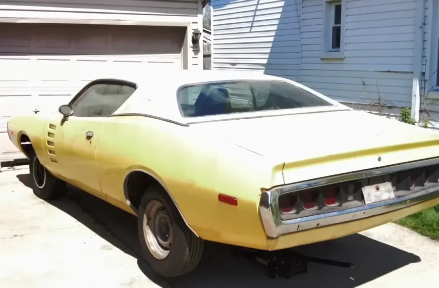 We Uncovered the Lost 1972 440 Six Pack Charger! 6-6 screenshot