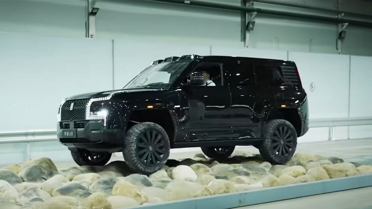 BYD Yangwang off-road