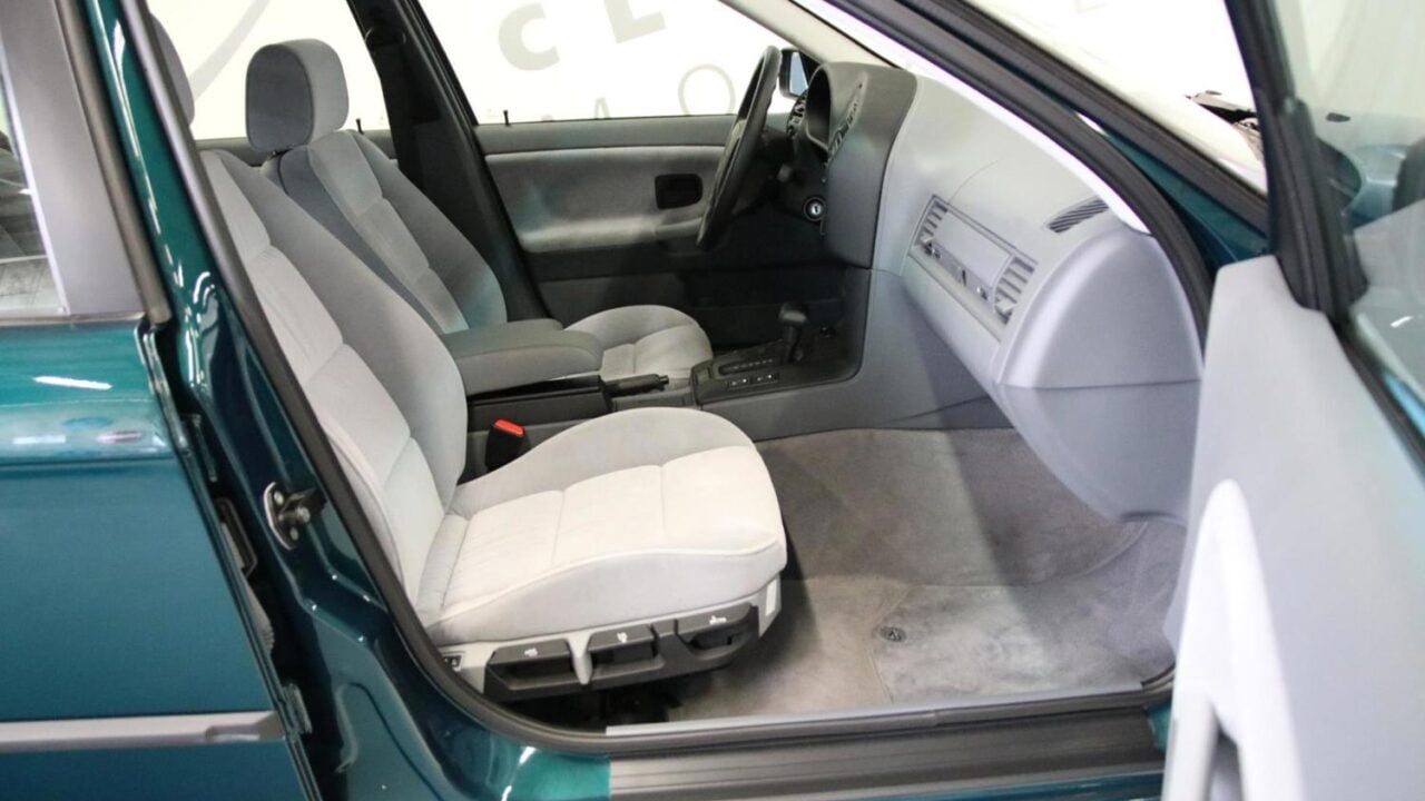 BMW 320 e36