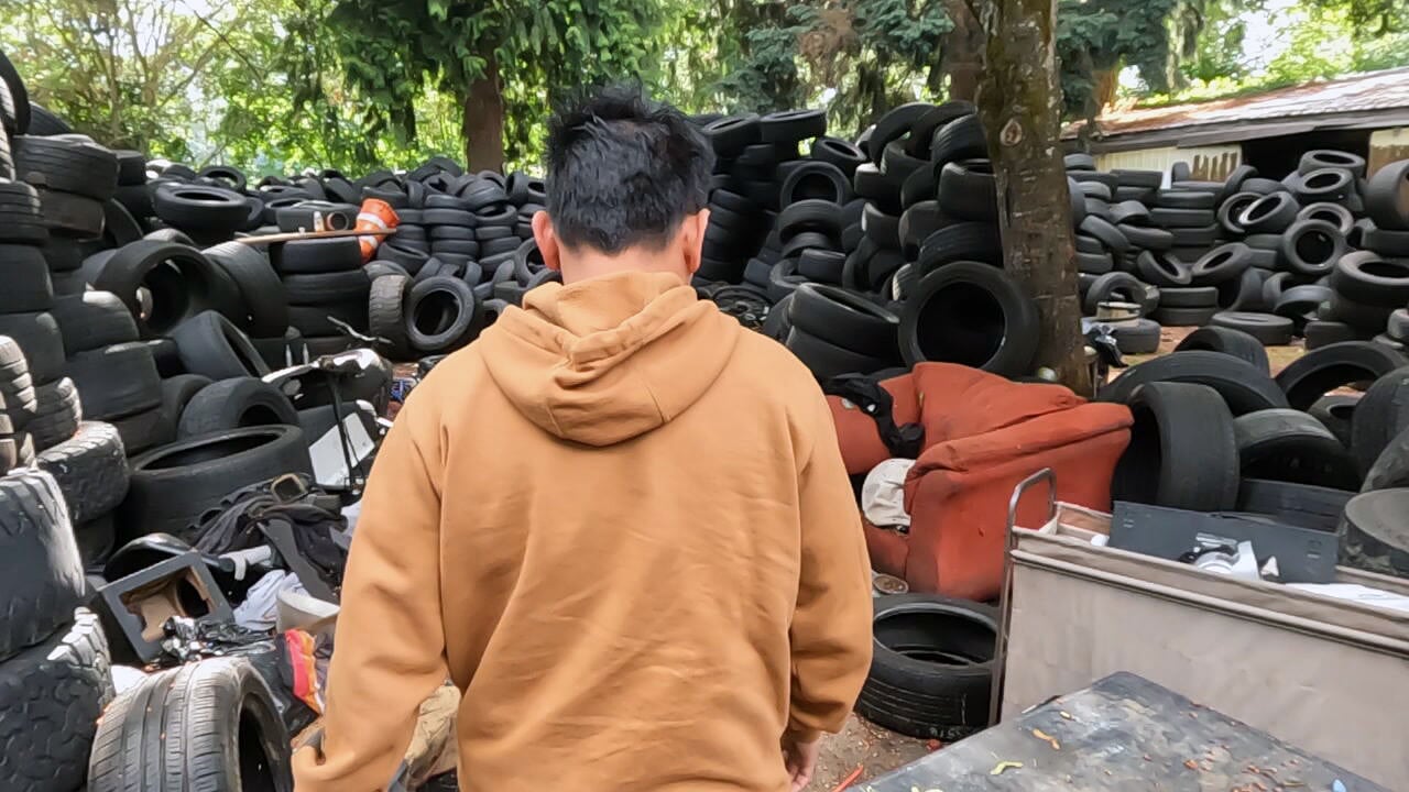 e8bc6f1d 6524 448d 978c fe57be6f9ceb TIREDUMPINGPROPERTYcaptioned9