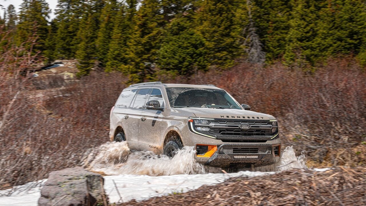 Hennessey Ford Expedition Tremor VelociRaptor.