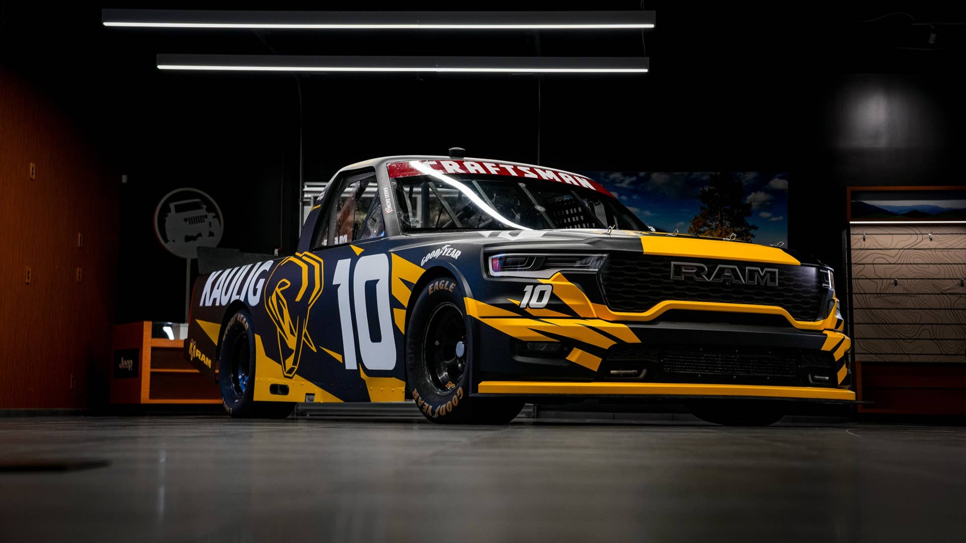 kaulig racing ram nascar truck