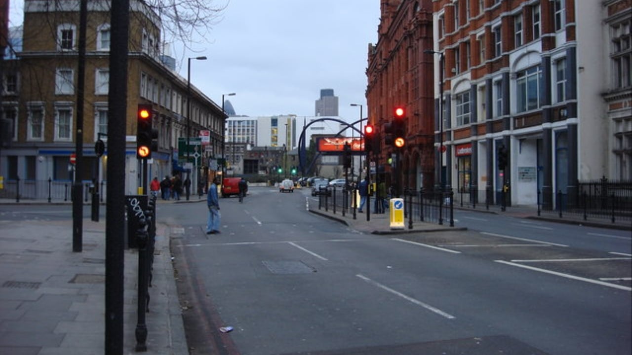 A501_City_Road,_looking_south_-_geograph.org.uk_-_653563