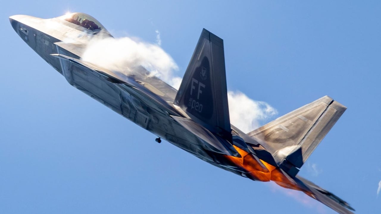 F-22 Raptor Taking Off