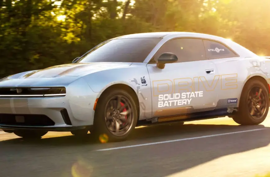 American And South Korean Battery Companies Team Up To Make Solid State EV Batteries