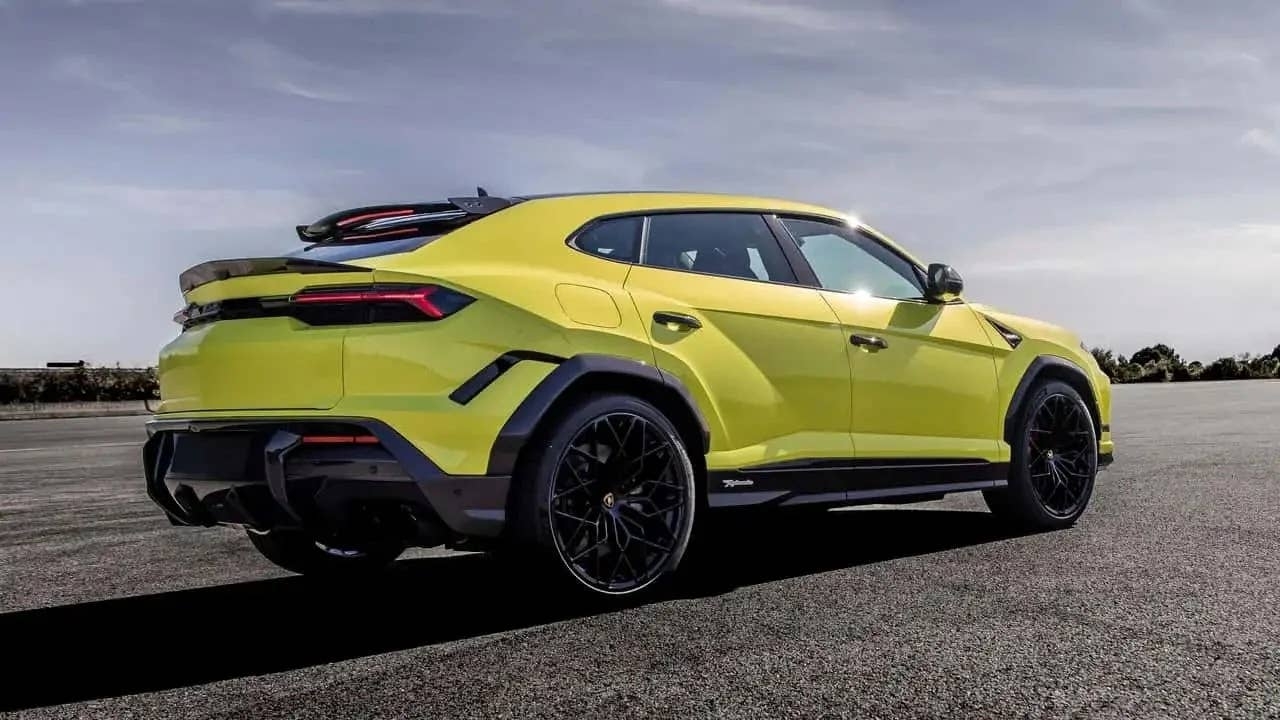 Lamborghini Urus SE Performante 2026 Rear