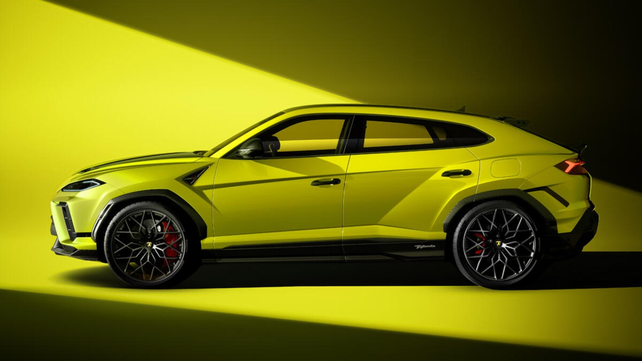 Lamborghini Urus SE Performante 2026 Side