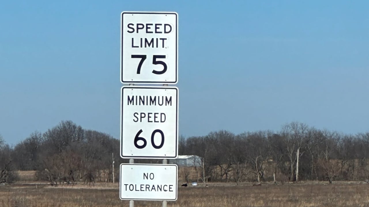 Oklahoma speed limit sign