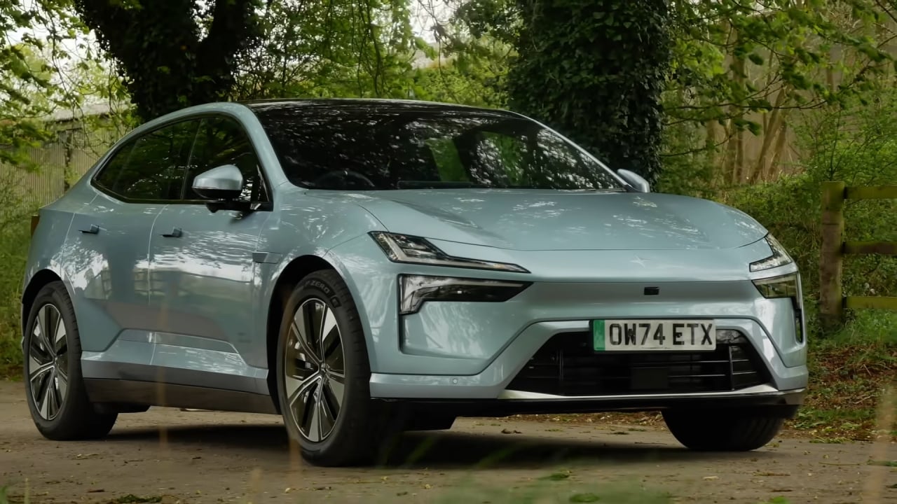 Polestar 4 UK Front View