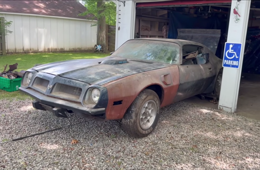 They Bought A 1974 Pontiac Trans Am For $3,000 And… Is It Actually A Super Duty?