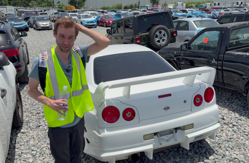 Man Discovered Nissan Skyline R34 Sitting In Orlando Junkyard