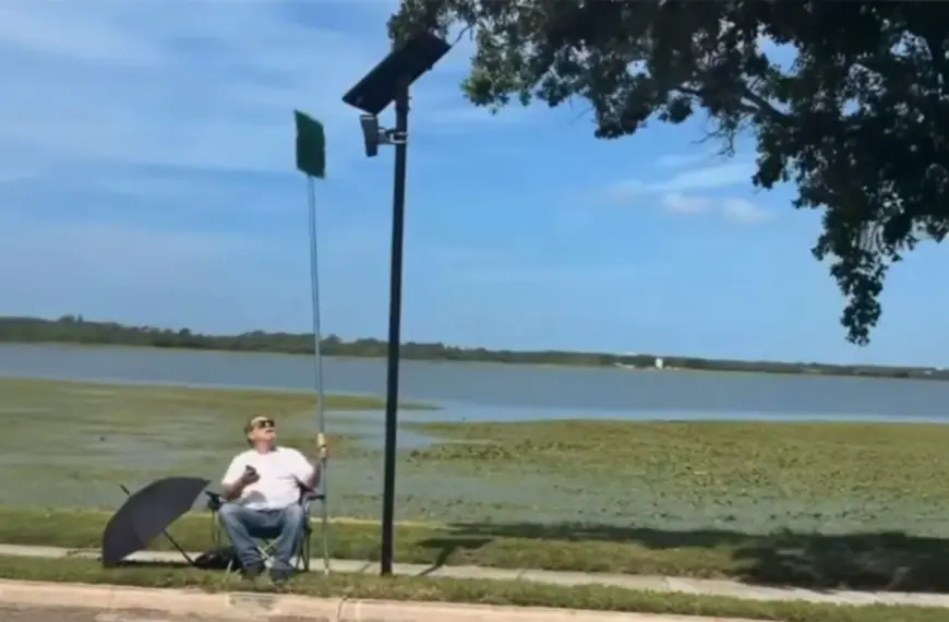 77-Year-Old Florida Man Sabotages Flock Cameras Without Vandalizing Them