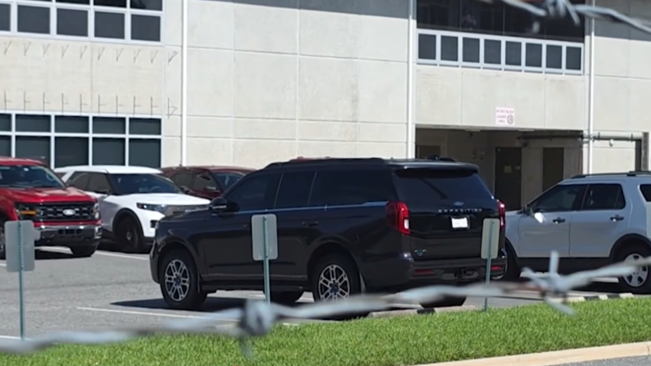fire chief quits over SUV purchase