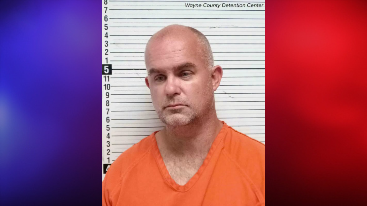 tow truck company owner arrested for selling customer car on facebook