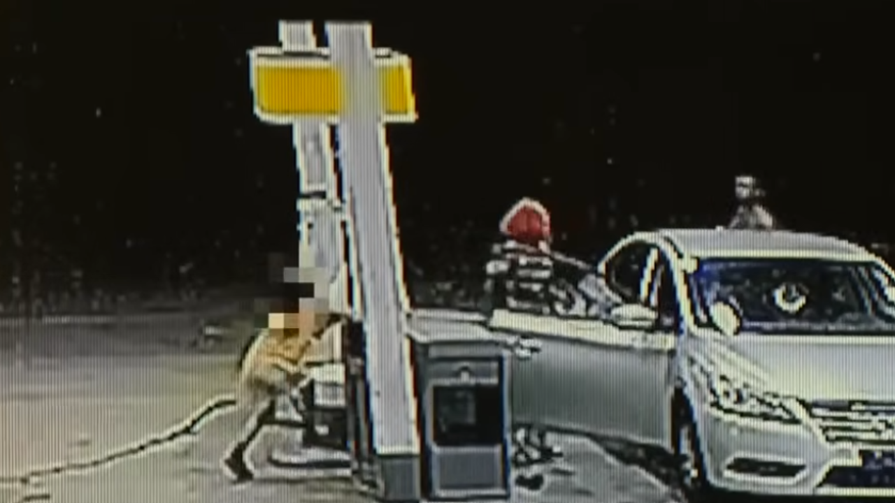 woman stops kidnapper at gas station